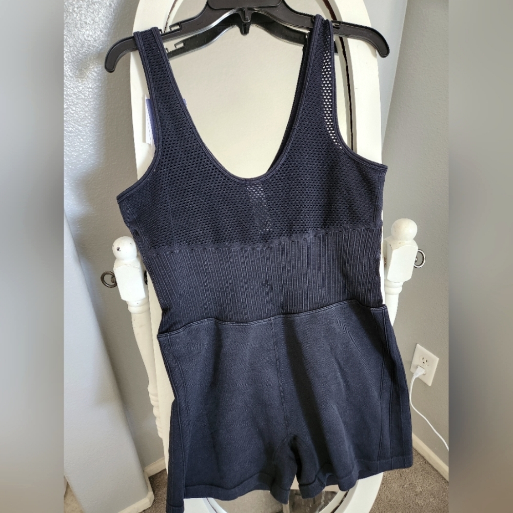 Joy Lab Black Sleeveless Jumsuit - Picture 3 of 4